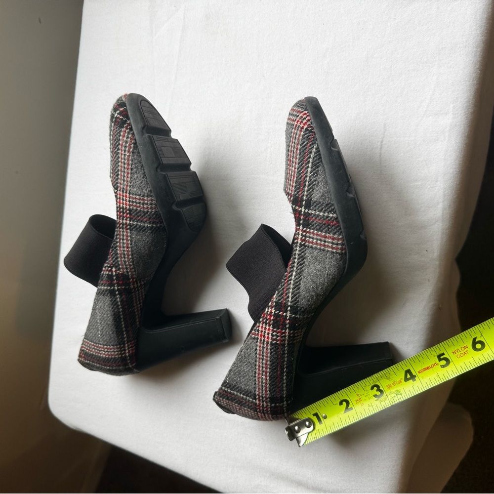 Anne Klein Sport Mary Jane Plaid Heels, Block Heel Size 7 - Picture 3 of 8
